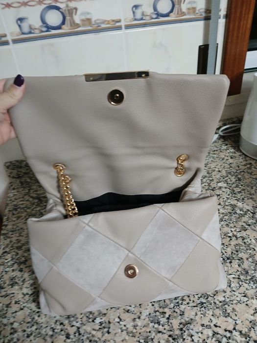 Mala da Tiffosi com corrente dourada