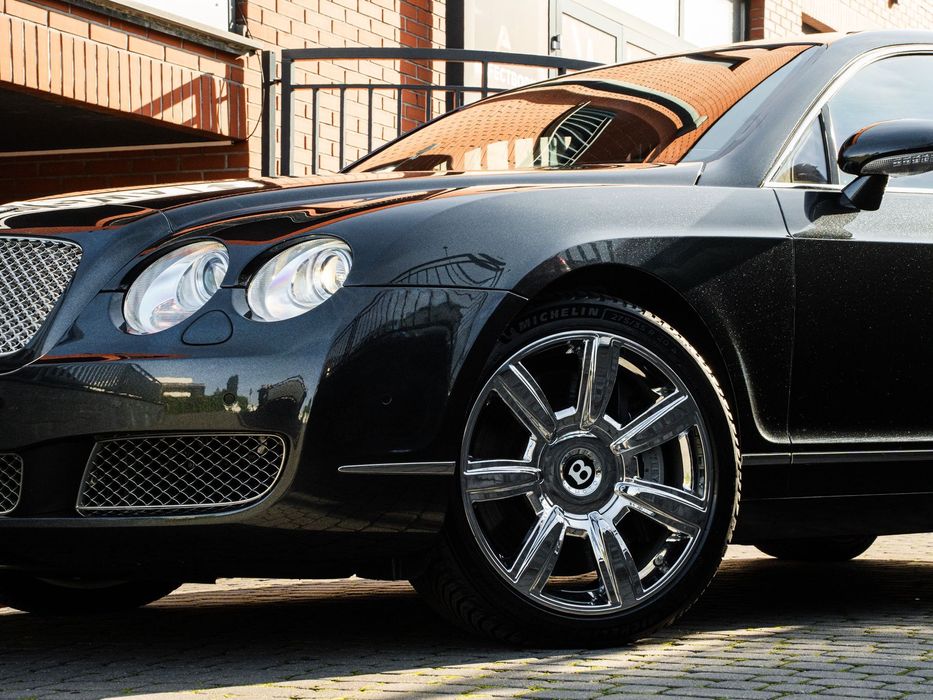 Bentley Flying Spur 560KM * JAK NOWY * Kolekcjonerski * INDYWIDUALNY * 39 tys km.!