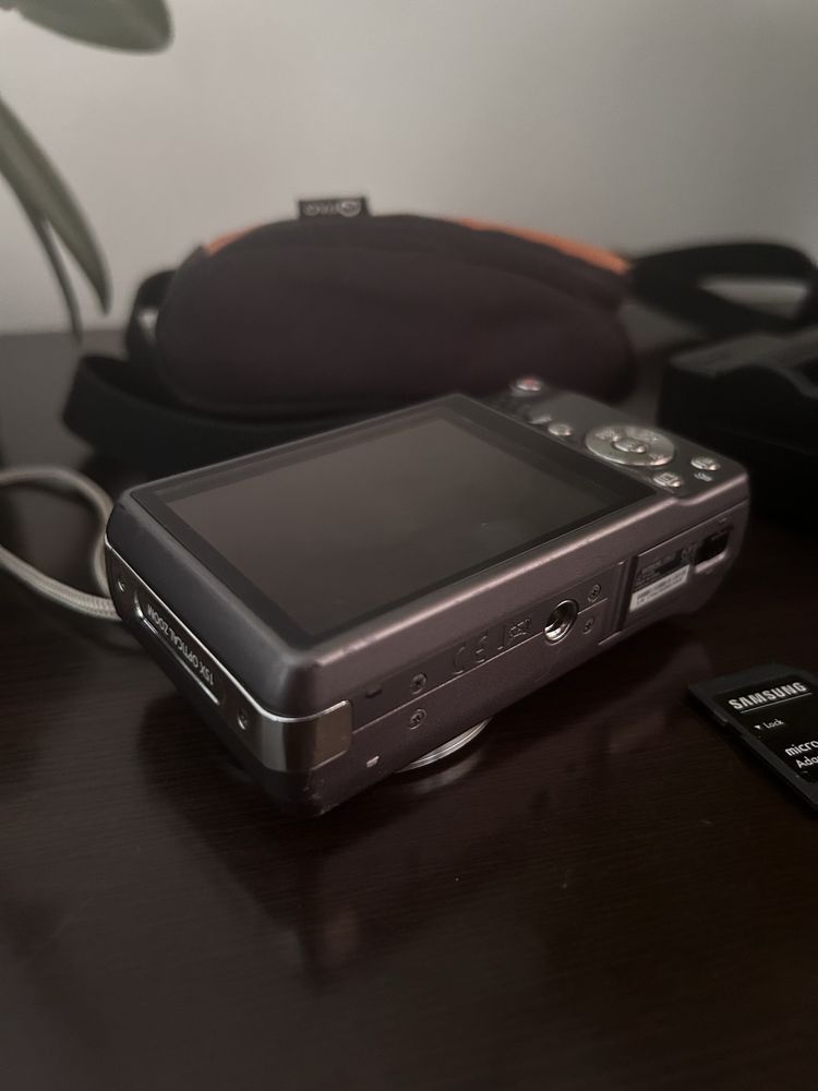Aparat cyfrowy Samsung WB600 kompaktowy kieszonkowy