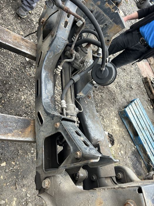 zawieszenie przednie iveco daily 2014- belka wózek