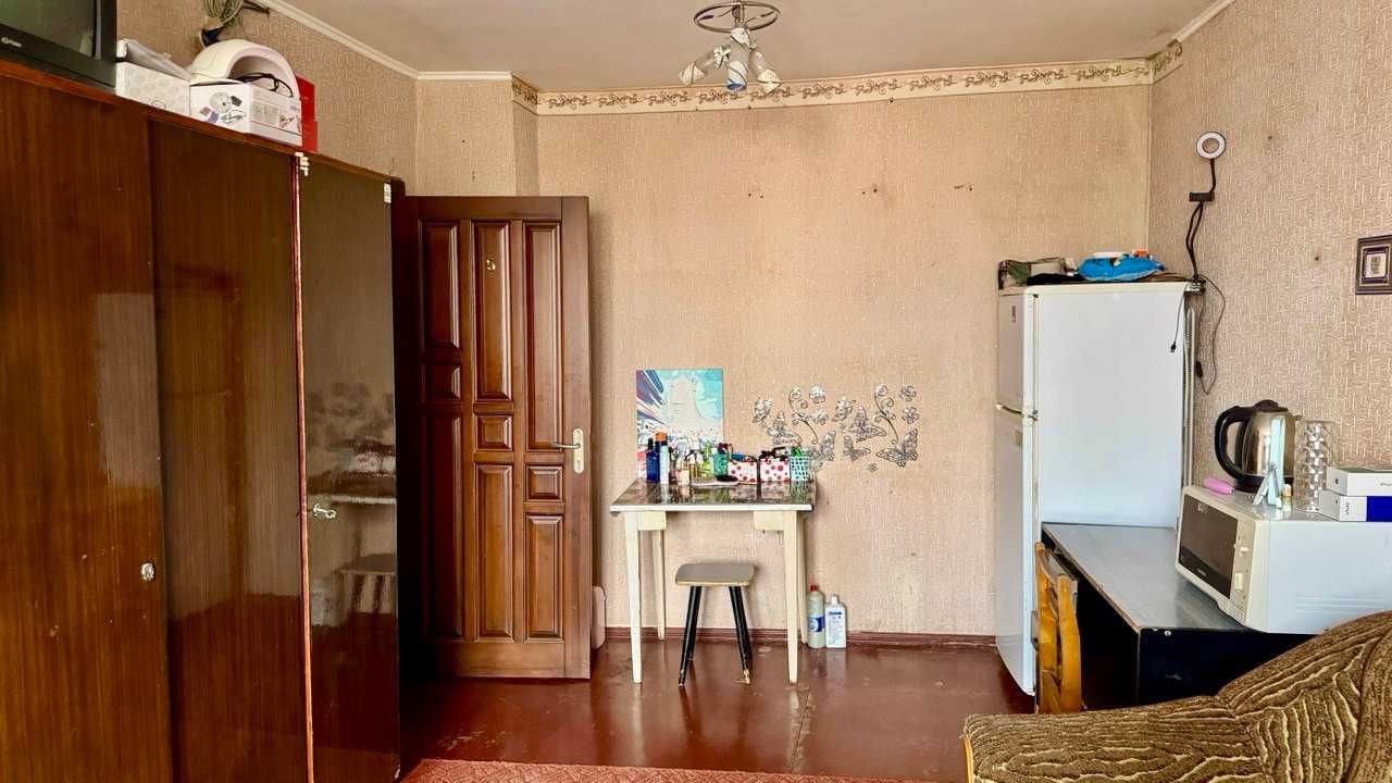 Продається  кімната 18м2  в гуртожитку на Кільцевій!