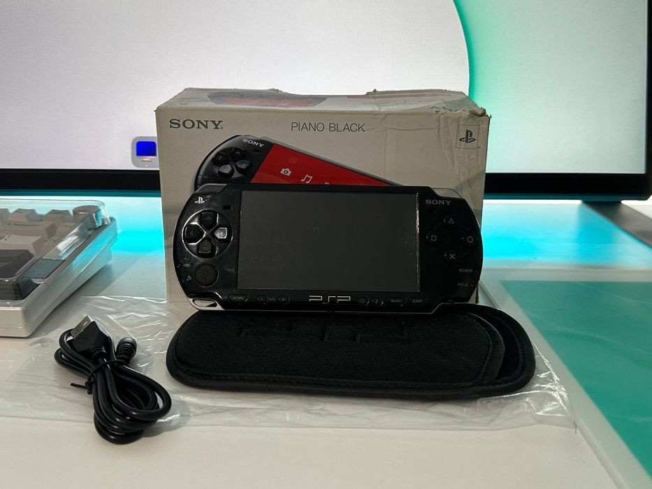 псп 2008 , psp ps 2000 slim черная портативная 1000, чехол 3000