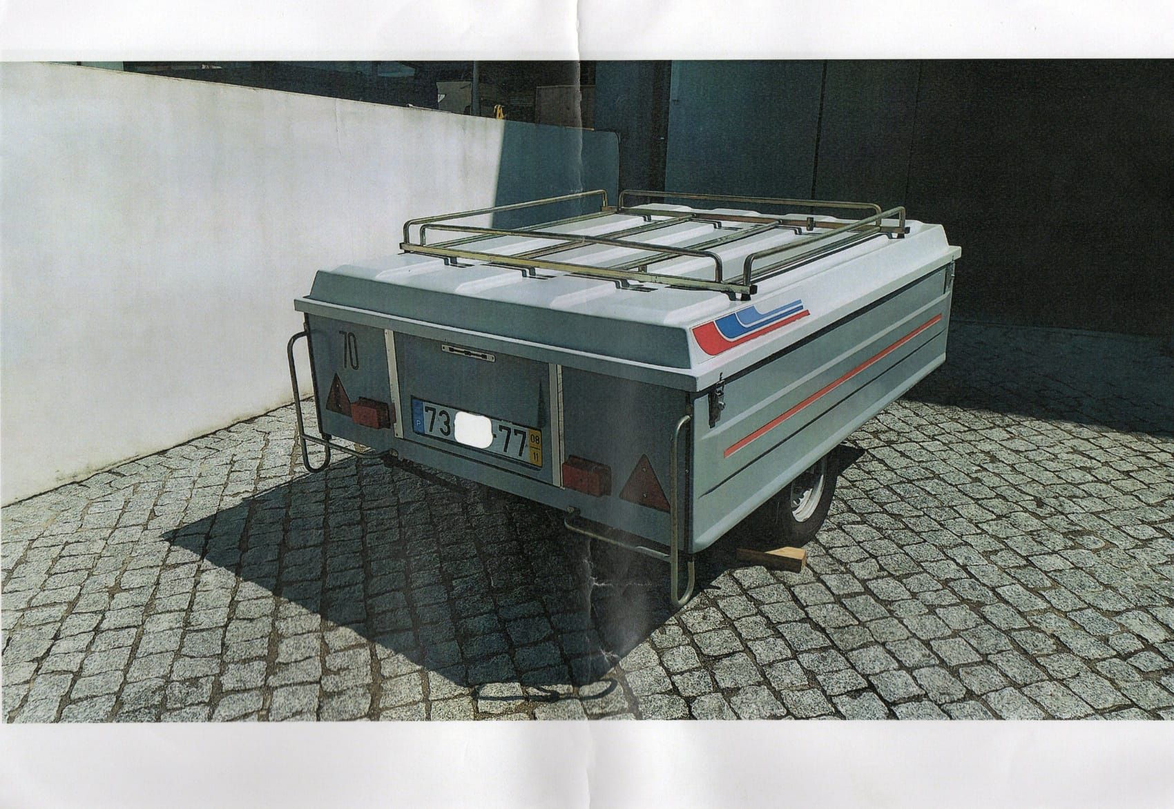 ATRELADO TENDA em bom estado.