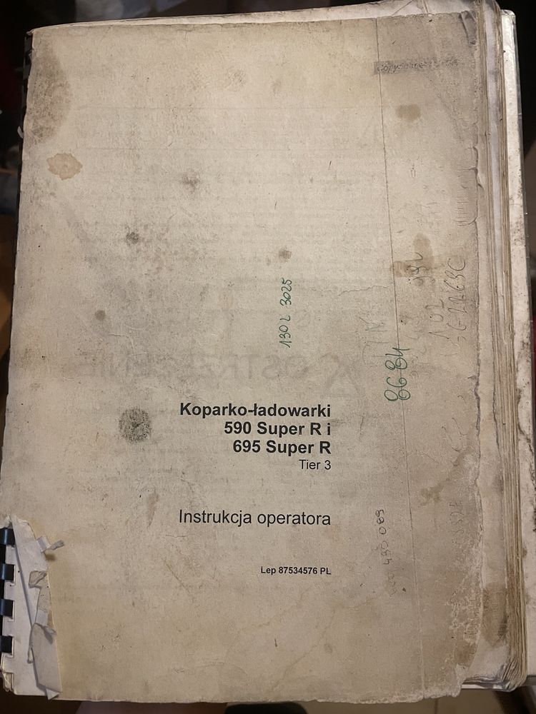 Instrukcja operatora koparko-ładowarka 590 super R, 695 super R
