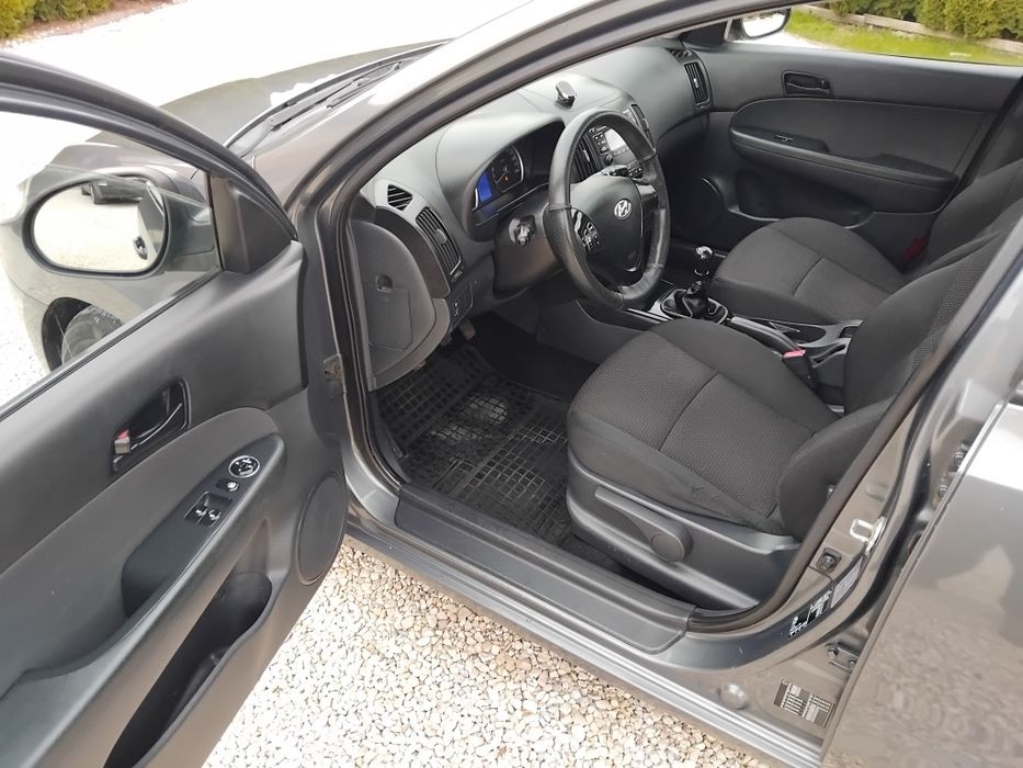 Ładny HYUNDAI I30CW*1.6CRDI 90KM*2010rok*Bez RDZY*KLIMA(sprawna)*Zadba