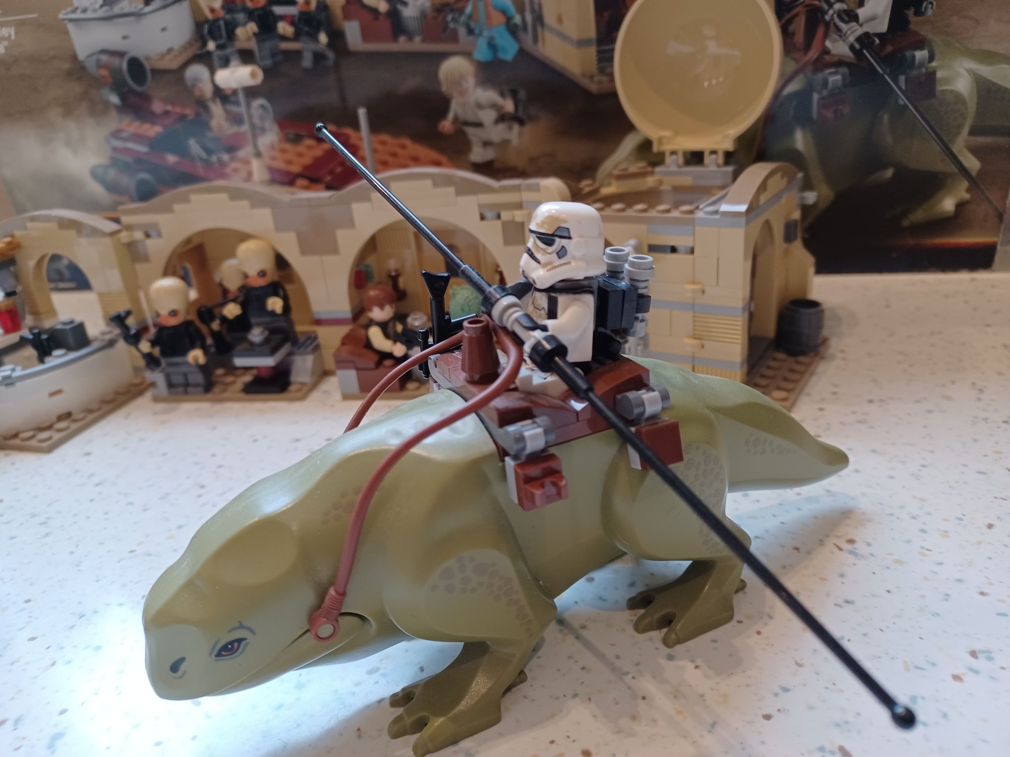 LEGO 75052 Kantyna Mos Eisley. Bez figurek
