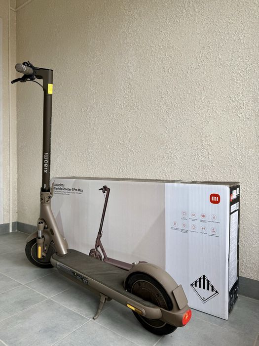 Епектросамокат Xiaomi Electric Scooter 4 Pro Max