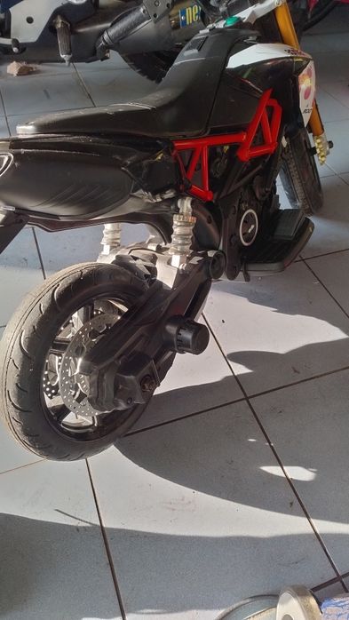 Motor na akumulator MOCNY Aprillia 9oo LED MP3 itp
