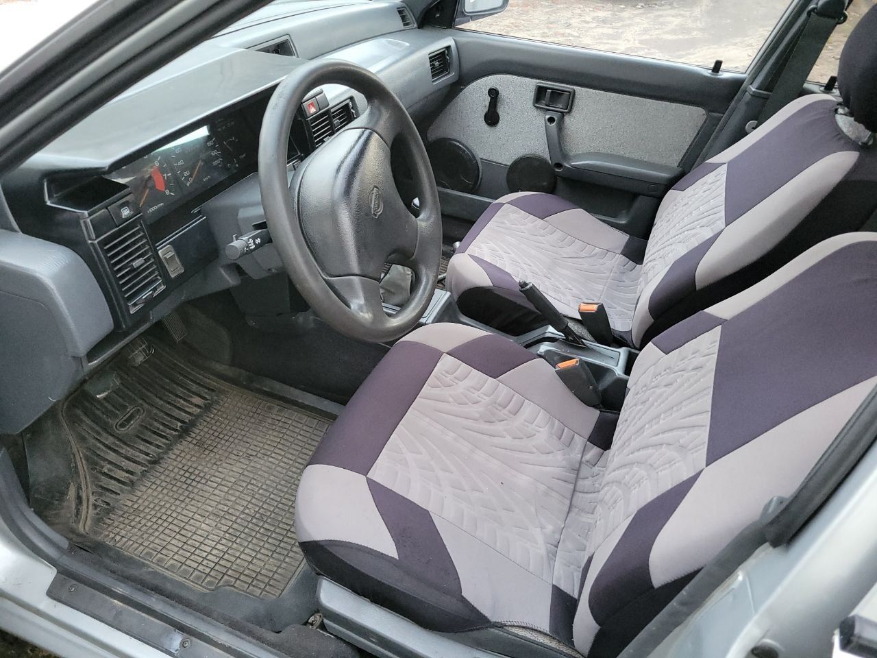 Nissan Sunny N13 1.6 4x4