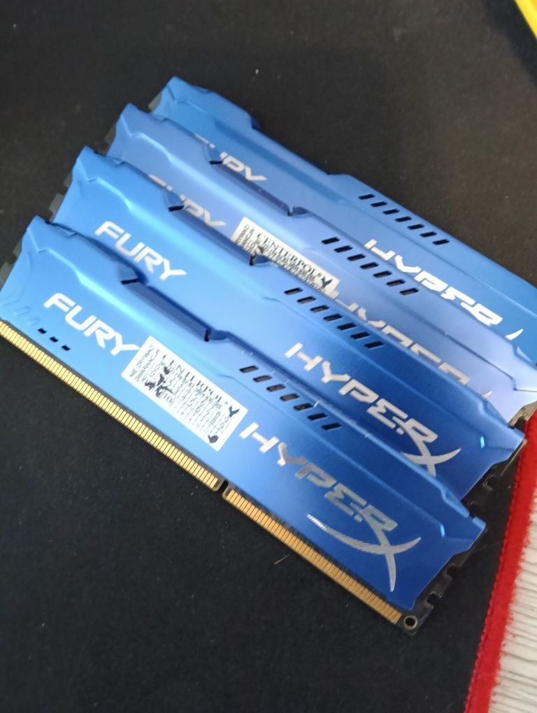 RAM DDR3 Kingston Fury HYPERX 4 gb