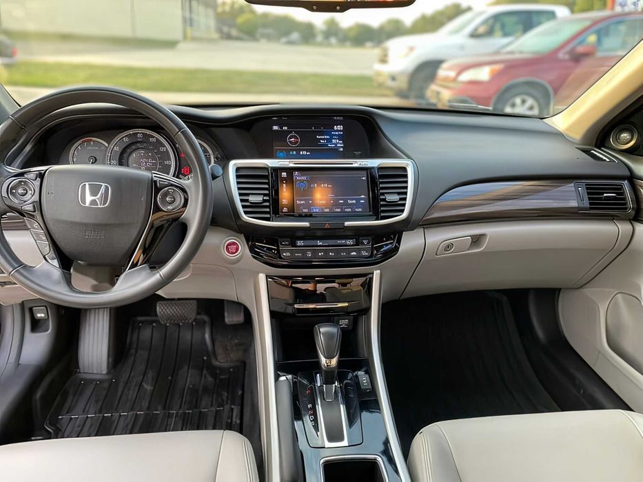 Honda Accord      2017