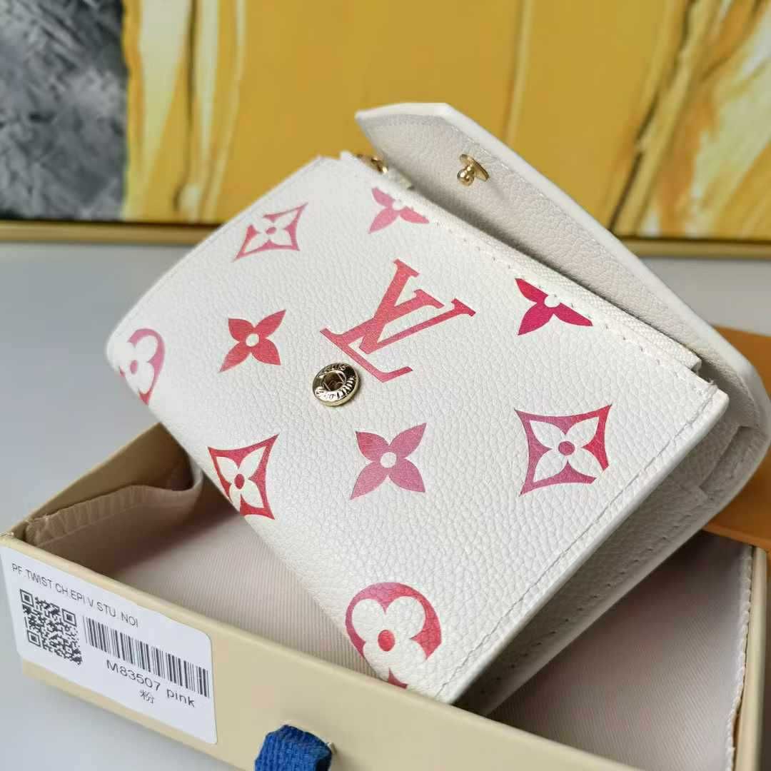 PORTFEL Louis Vuitton skóra od reki 95-44