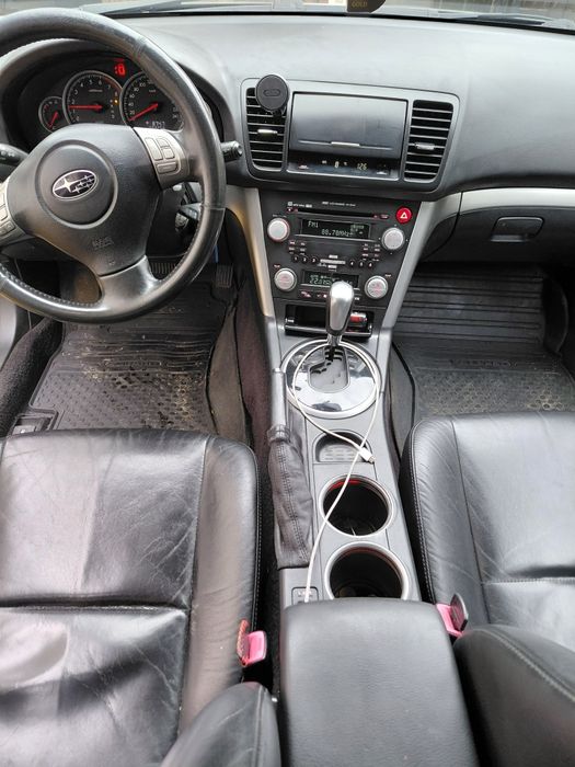 Продам Субару аутбек