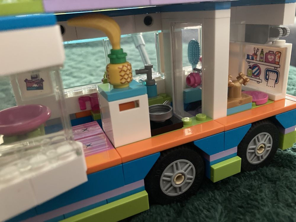 Lego Friends 41339 Samochód kempingowy Mii