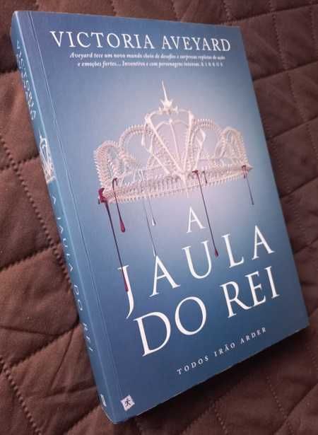 A Jaula do Rei - Victoria Aveyard (Saga Rainha Vermelha 3)