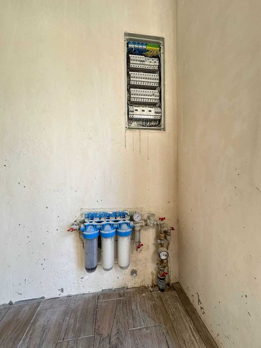 Дуплекс з ремонтом в центрі Ворзеля! Оформлення мінімальне!