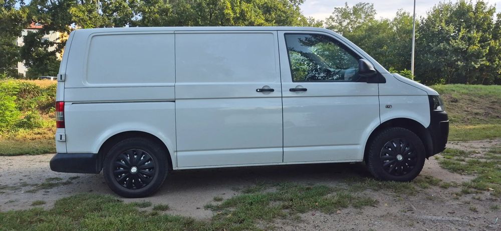 Volkswagen Transporter VW Transporter T5 LIFT . Bardzo dobra wersja doposażenia . Zadbany