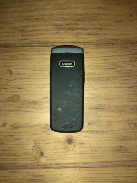 Telefon Nokia 6021