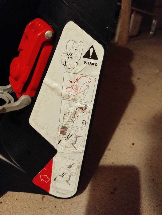 Cadeira GRACO para transportar bebé e criança em carro