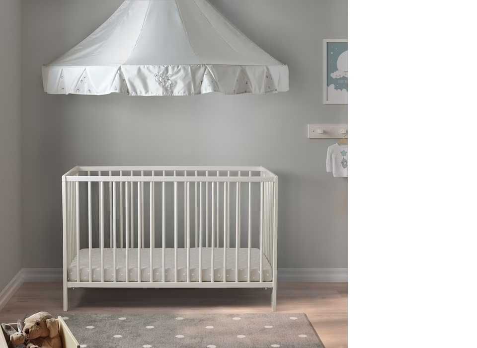 2 Berços iguais 50 euros/cada com oferta colchões +