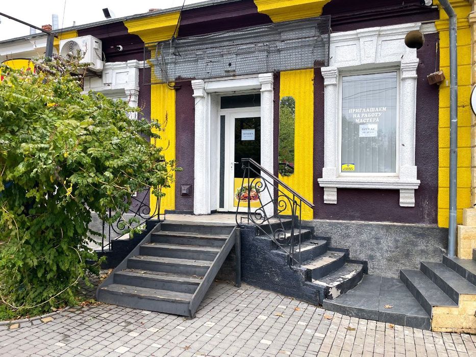 Оренда приміщення під аптеку, шоурум, магазин, салон краси