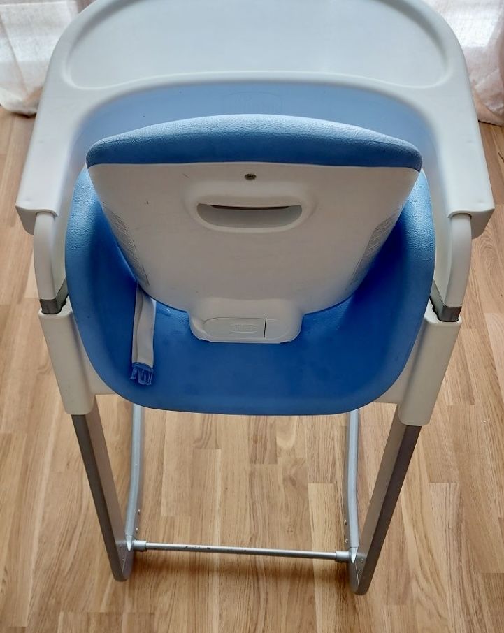 2 Cadeiras de refeição  Chicco I-sit evolutivas - cada
