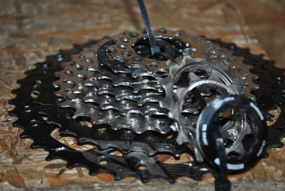 Kaseta Shimano Deore CS-LG600 Link Glide, 10. bieg - 11-43z