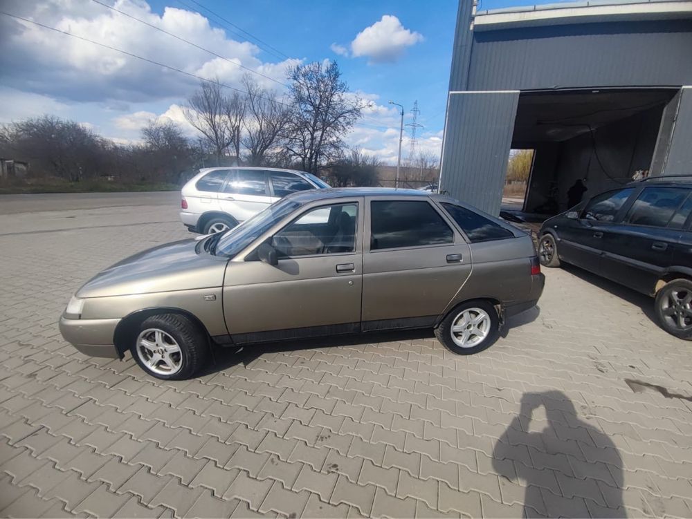 Продам lada 2112