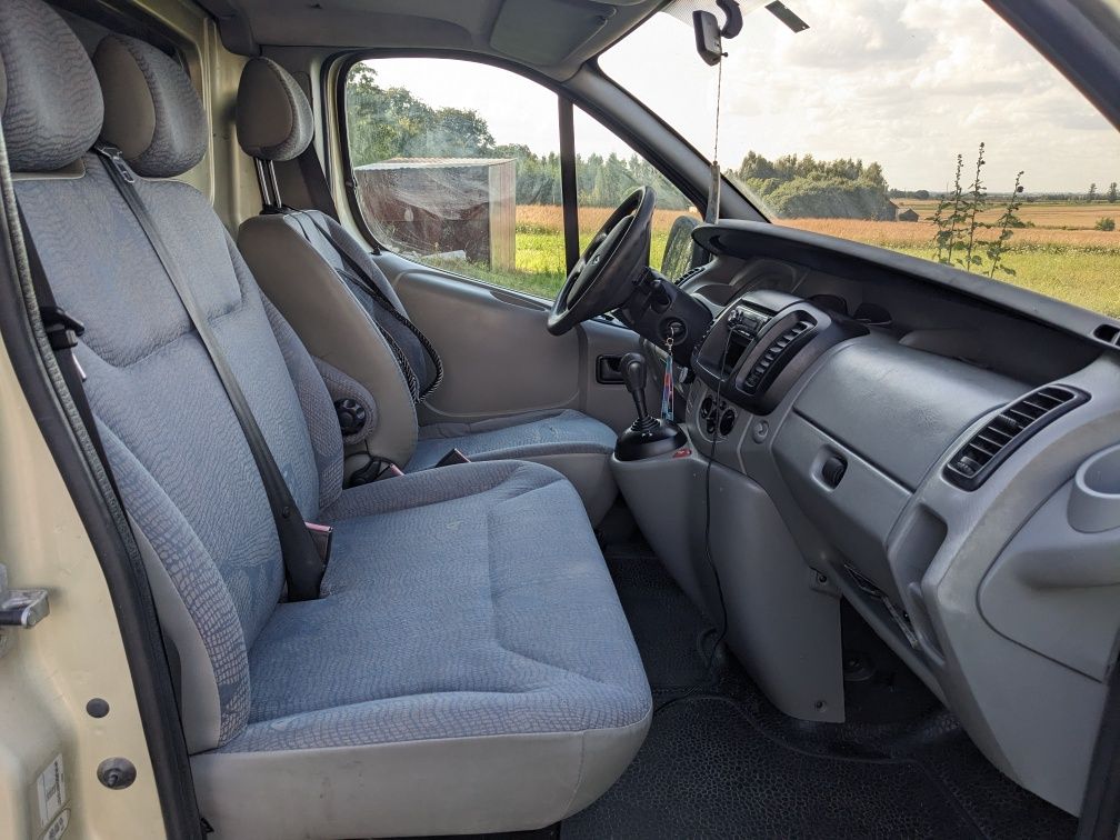 Renault Trafic 2.5 DCI
