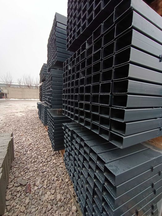 Słupek ogrodzeniowy Zn+RAL 60x40mm, H-2000mm