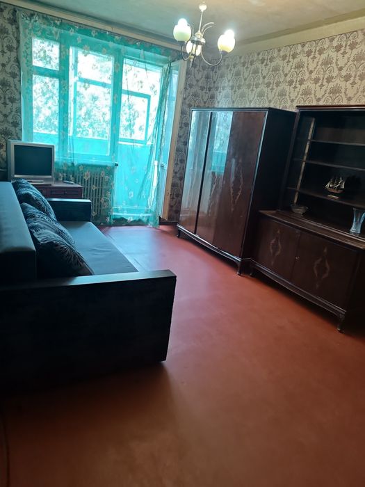 Сдам 2 комнатную квартиру на Одесской, рядом с Классом