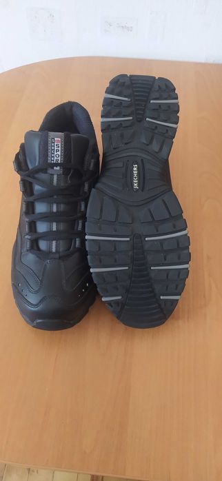 Кроссовки женские Skechers размер 41