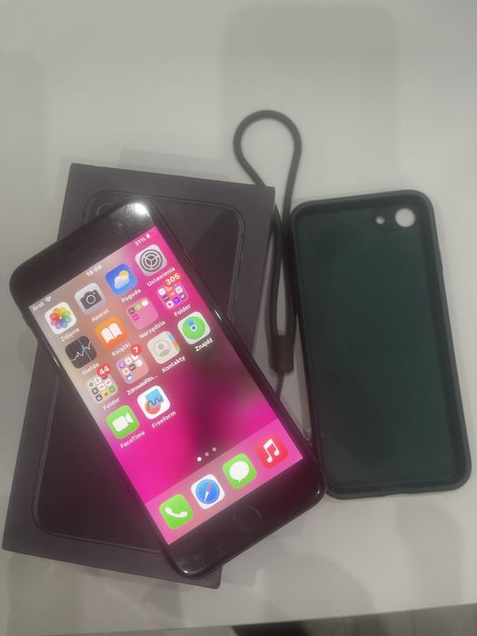 Iphone 8 64gb kondycja 81%