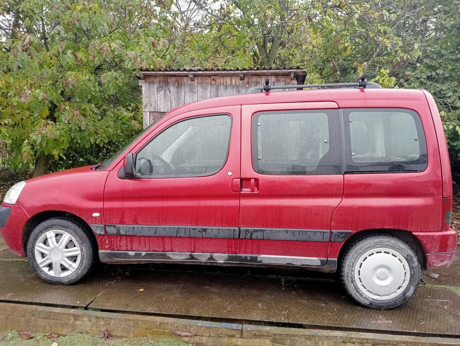 Samochód osobowy Peugeot Partner