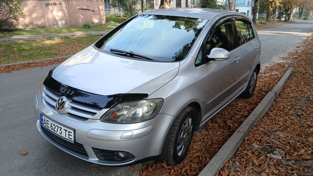 Продам VW Golf Plus 1,6 mpi
