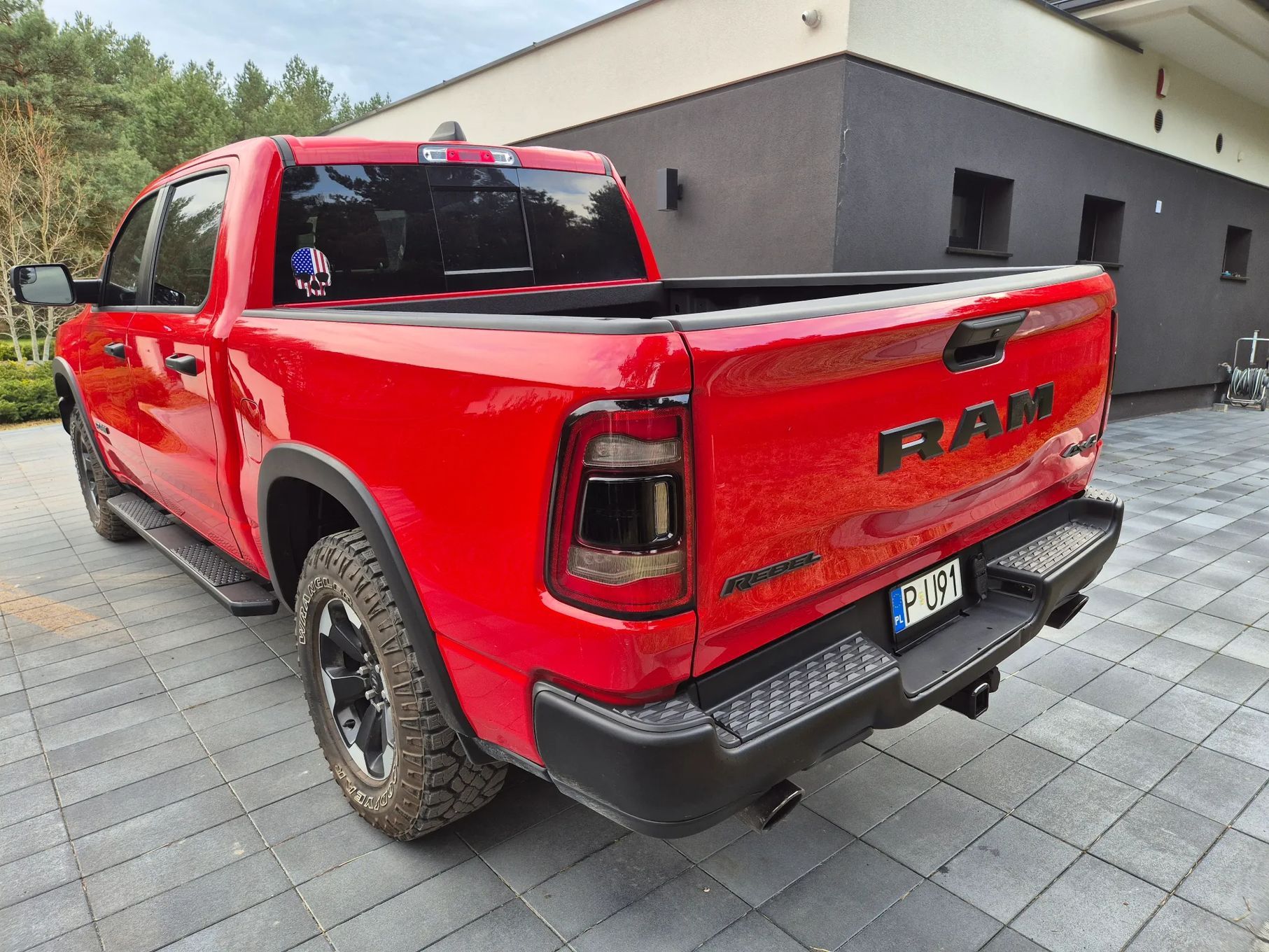 Dodge RAM RAM 1500 REBEL 5.7 HEMI E-torque -16500 km