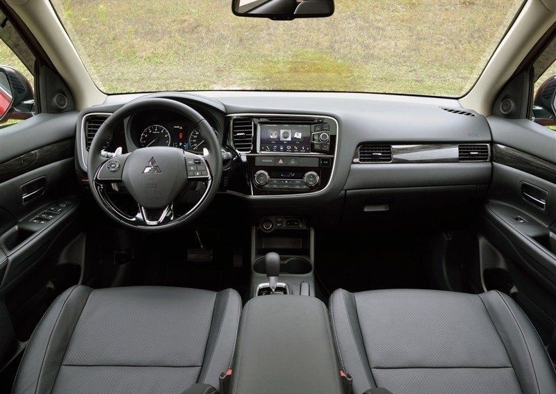 Розборка Mitsubishi Outlander 3 phev бензин дизель запчастини 2015">