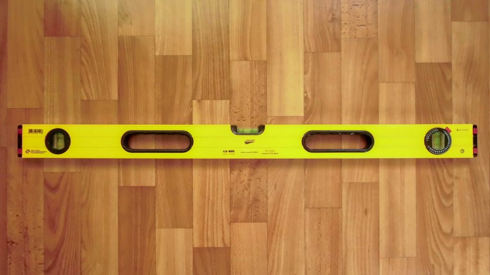 Уровень ключ торцевой рожковый рулетка напильник пробойник