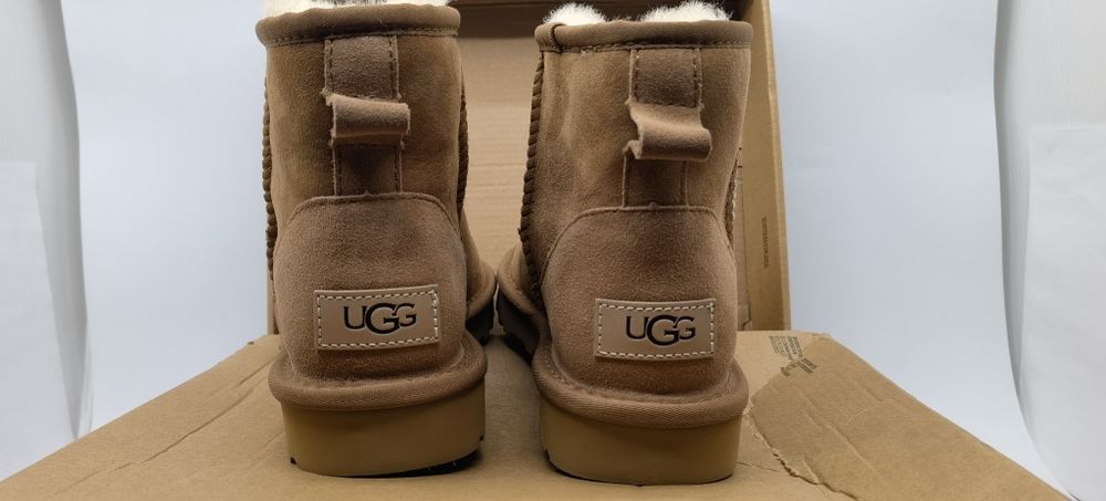UGG 1016222 W Classic mini II размер 37  оригінал уггі
