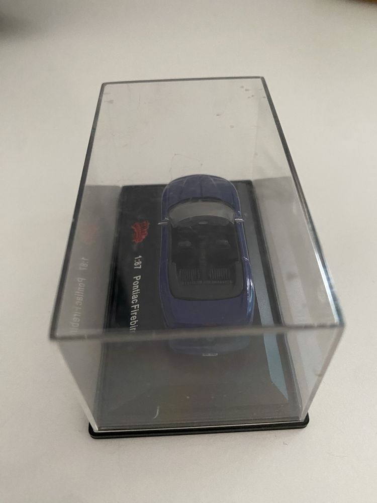 Model Pontiac Firebird skala 1:87