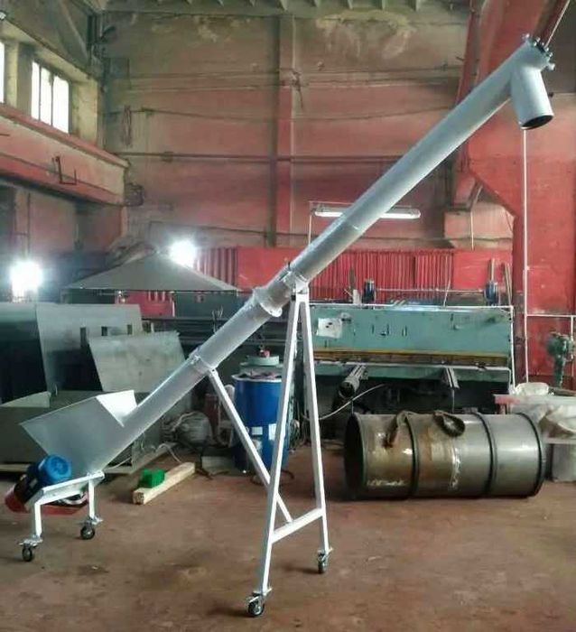 Погрузчик шнековий, перегрузчик, конвеєр, транспортер, бункер, шнек