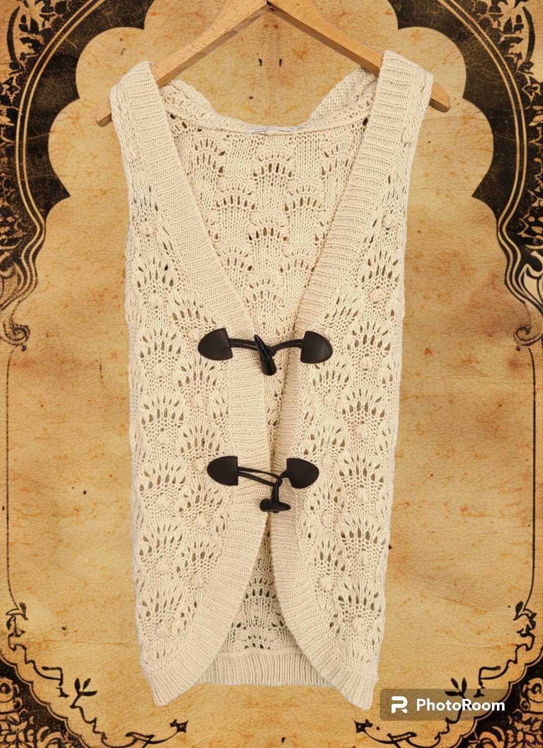 (S/36) Kremowy ażurowy sweterek z kapturem