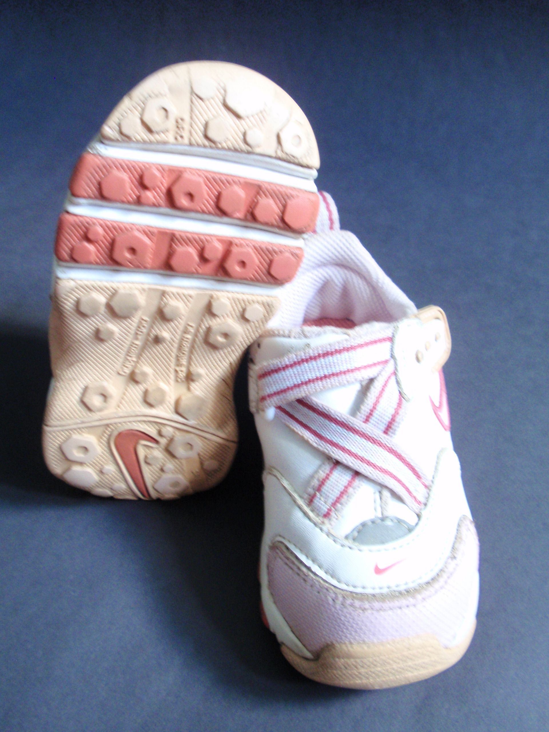 Buciki dla dziecka Nike roz. EUR 21,5