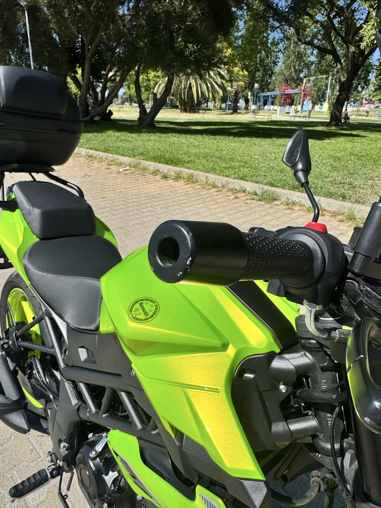 Benelli 125 (como nova)