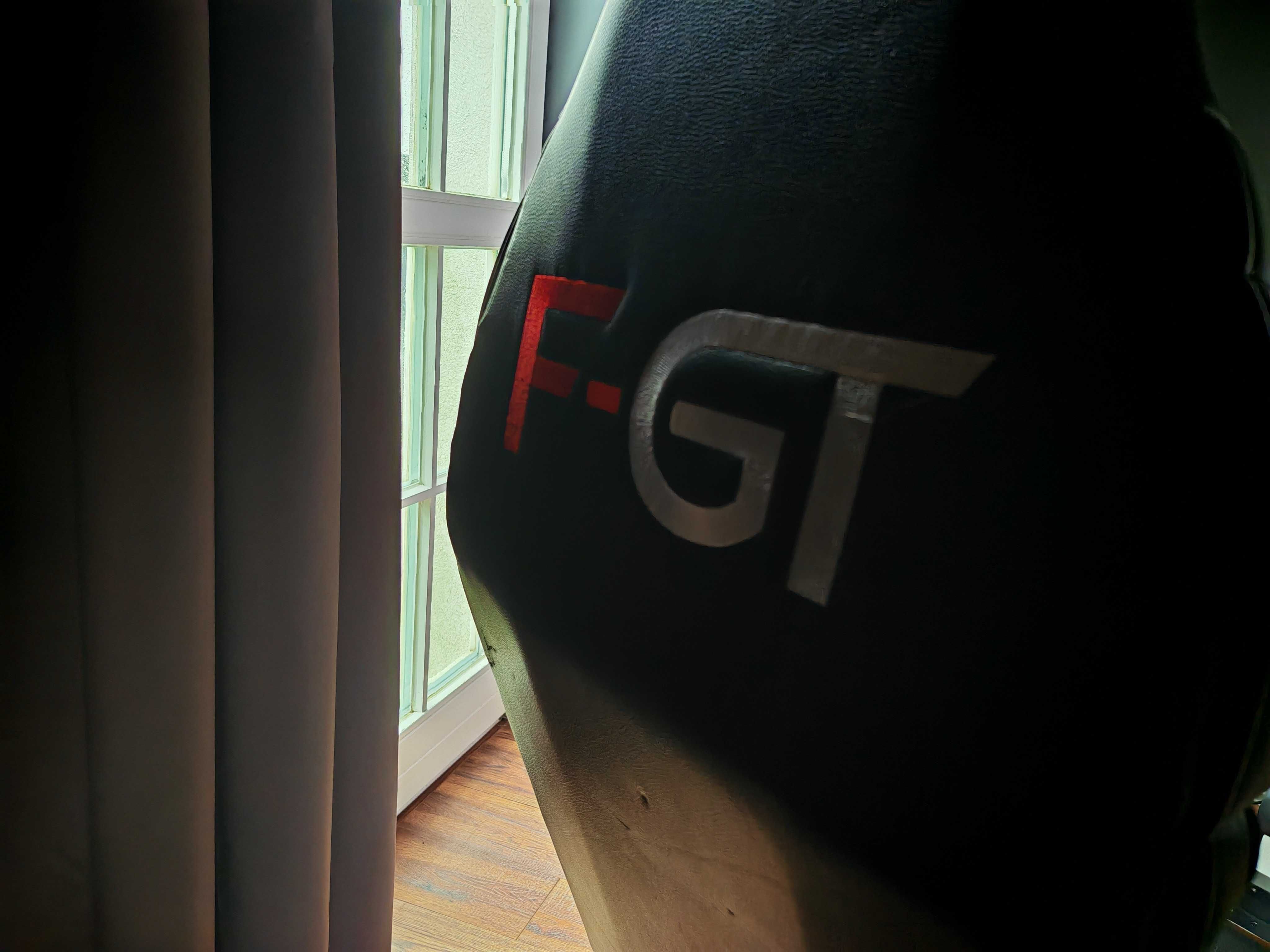 Sim rig racing Next Level Racing F-GT, Fanatec DD pro, CSL, buttkicker