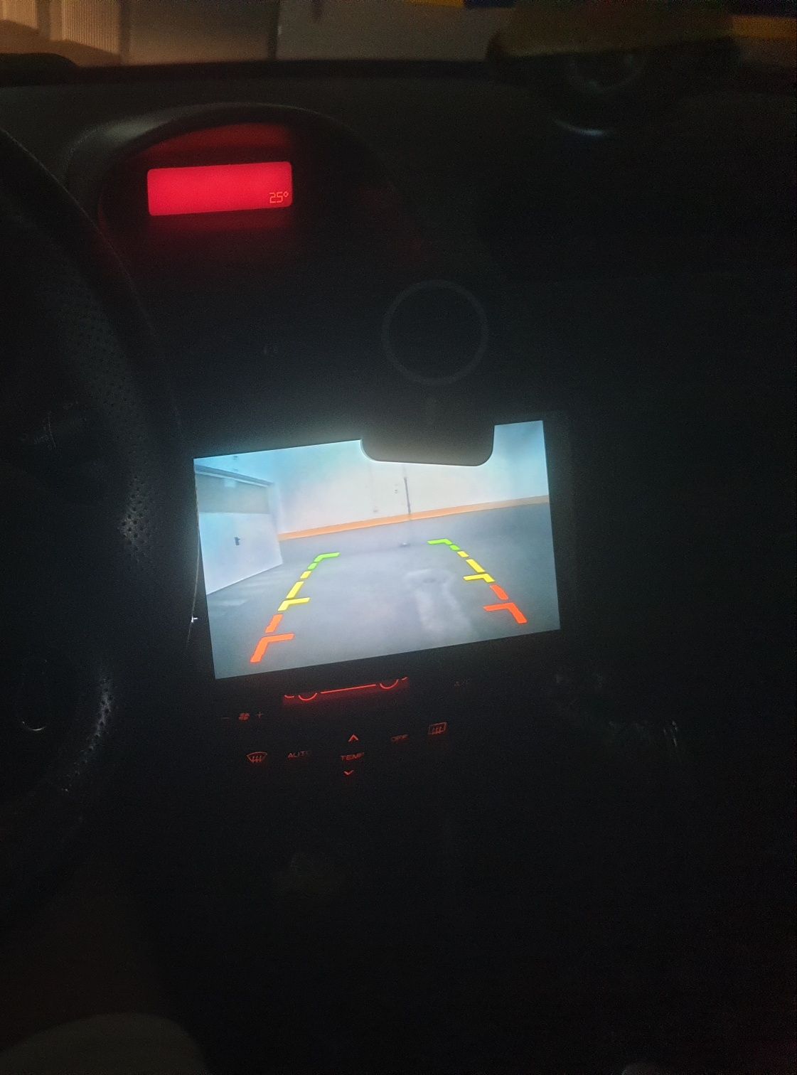 Peugeot 206cc  esta em optimo estado tem camara