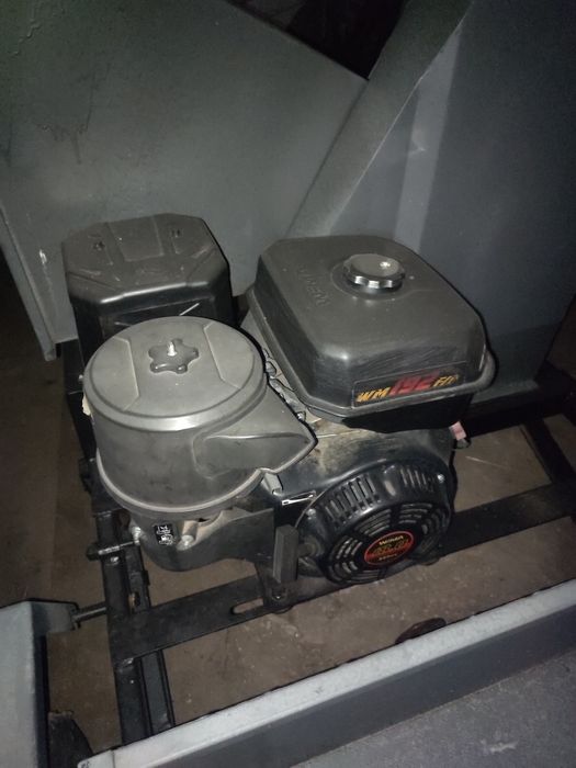 Причеп гілкоріз.