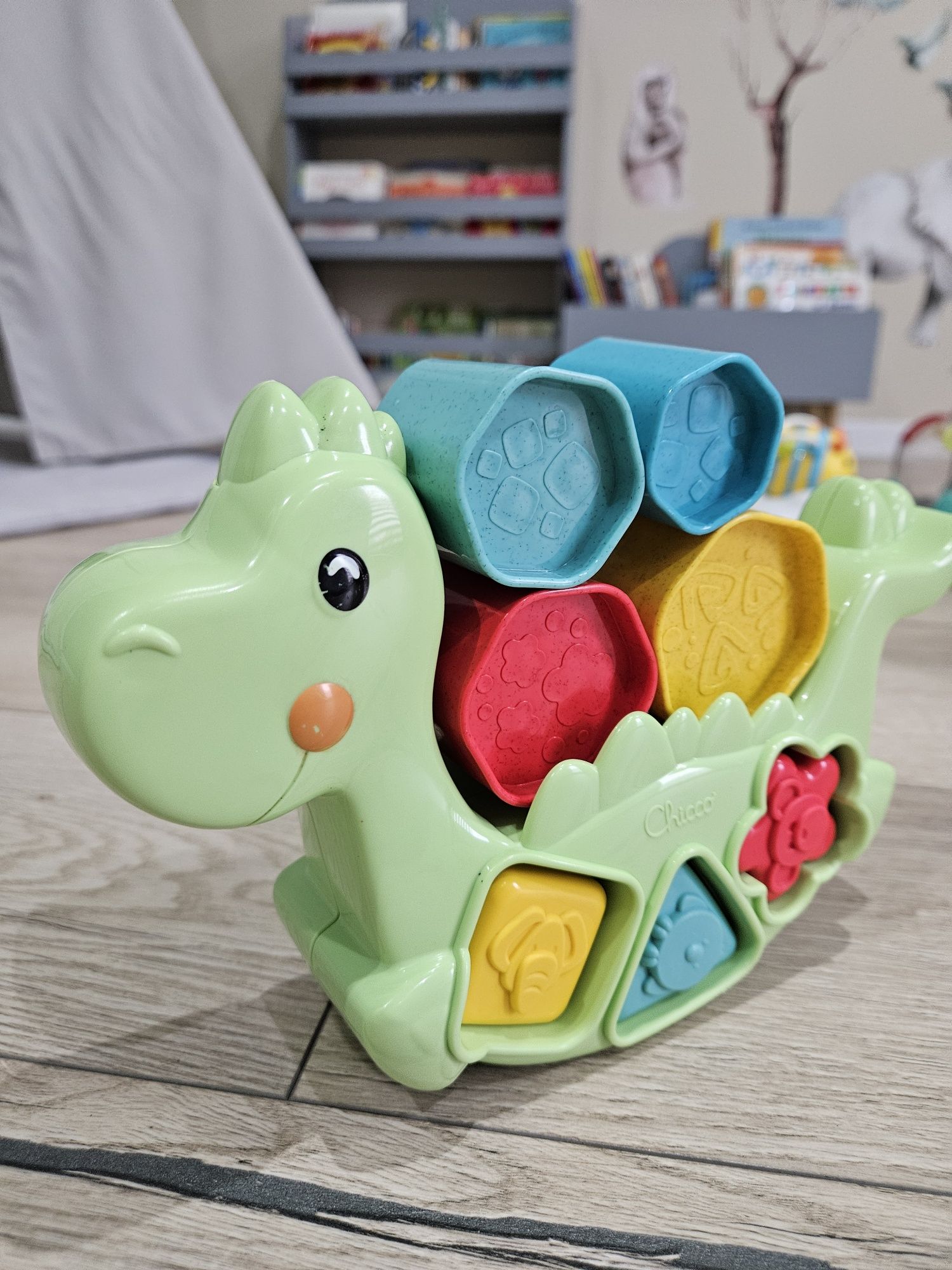 Lokomotywa Fisher Price sorter Hipcio dino koń