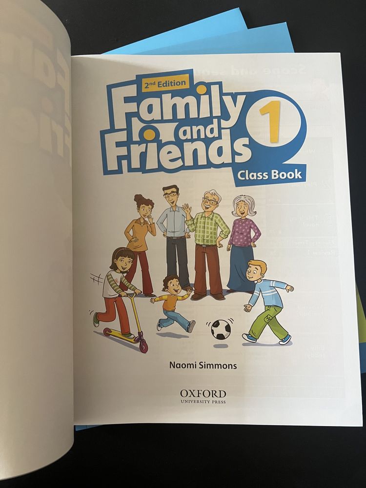 Підручники з англійської мови Oxford Family&Friends level 1