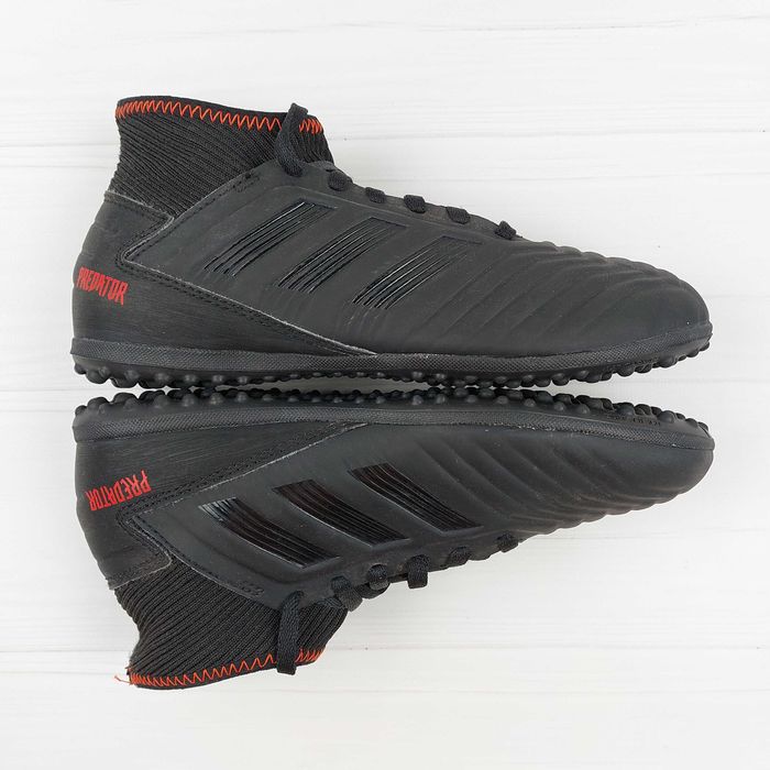 Сороконожки Adidas Predator Tango р.35,5